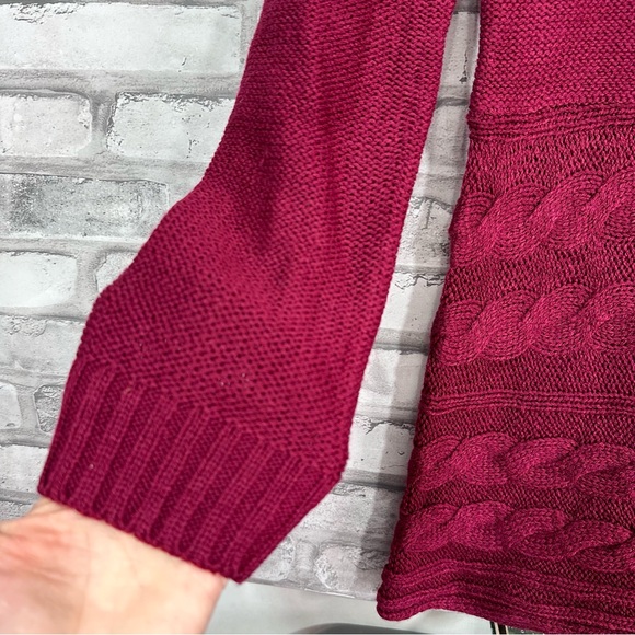 Charlotte Russe Women’s Burgundy Long Sleeve Sweater Top - NWT - Picture 4 of 8